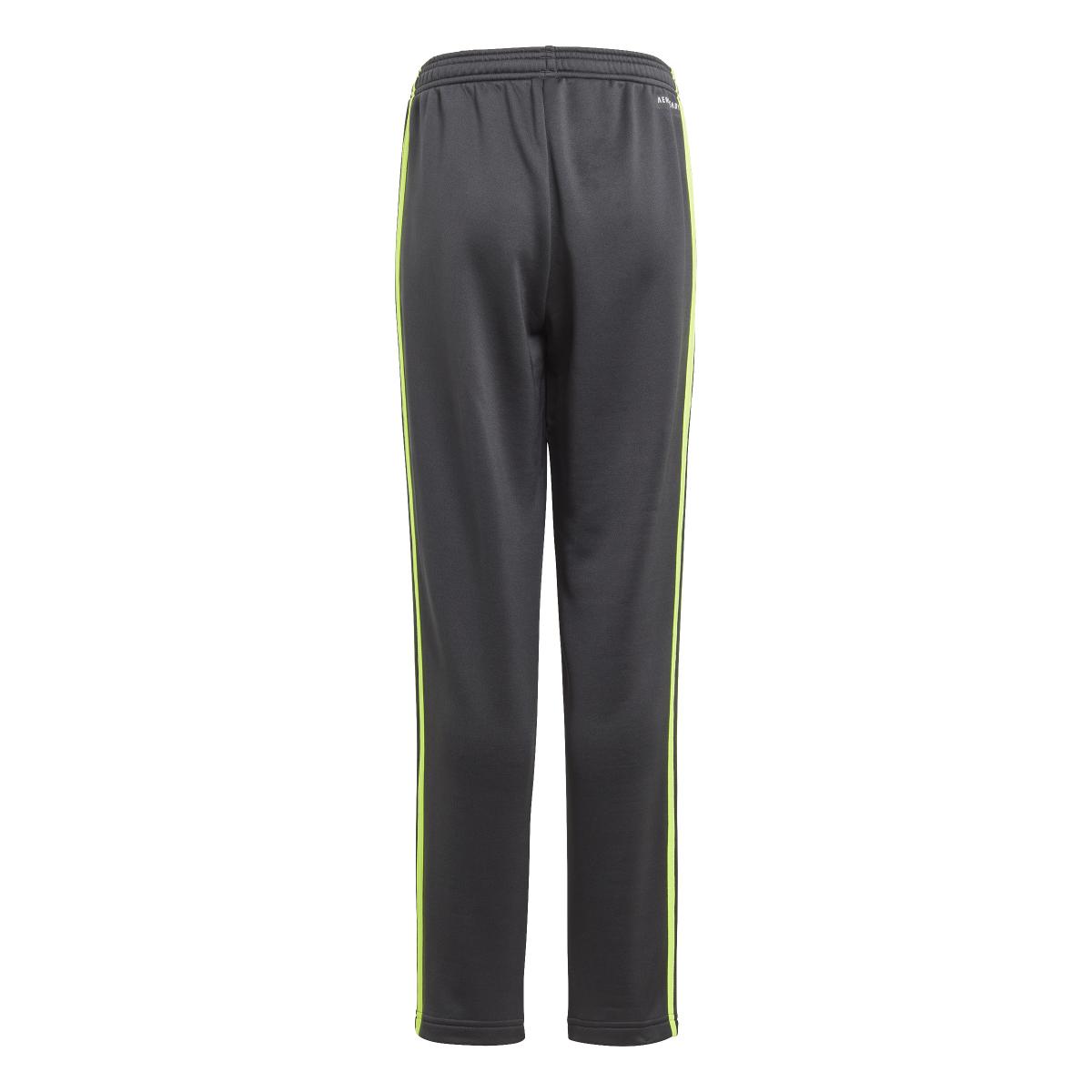 product/2/0/2025_09_adidas_hz0087_3_apparel_photography_back_center_view_white.jpg