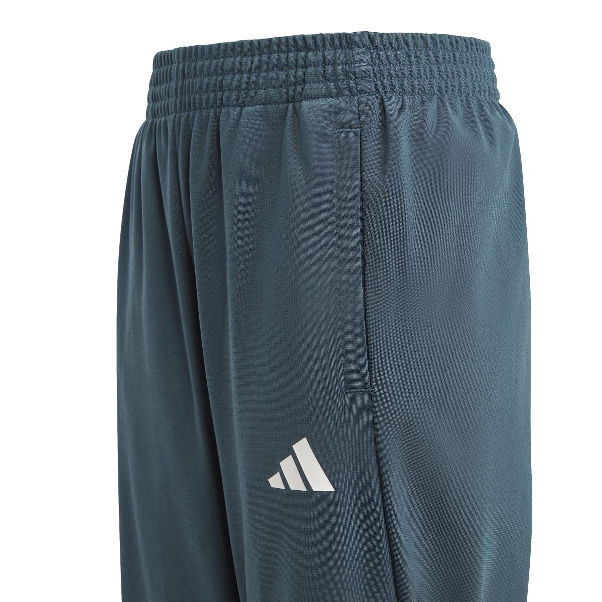 product/2/0/2025_09_adidas_ij6423_8_apparel_photography_detail_view_3_white.jpg