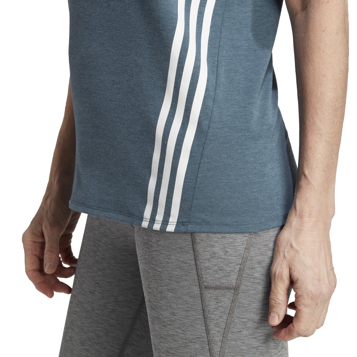 product/2/0/2025_09_adidas_im4764_7_apparel_on_model_detail_view_1_white.jpg