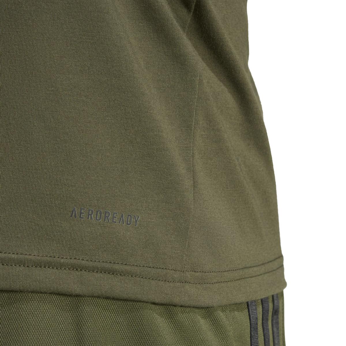 product/2/0/2025_09_adidas_jp4951_8_apparel_on_model_detail_view_2_white.jpg