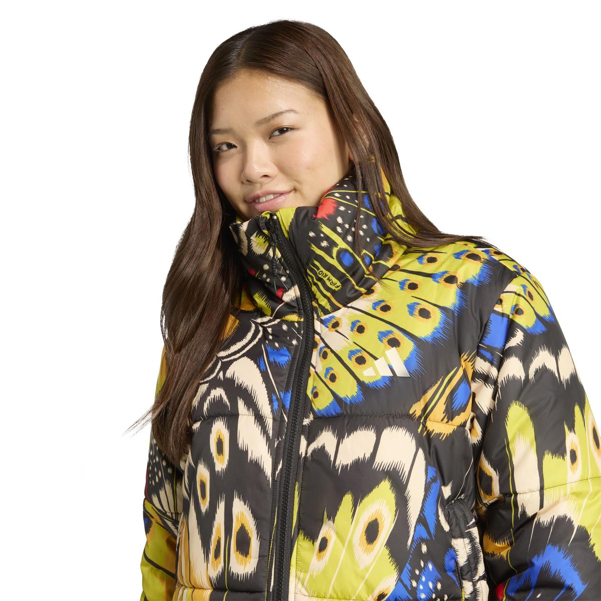 product/2/0/2025_adidas_jl8612_5_apparel_on_model_detail_view_1_white.jpg