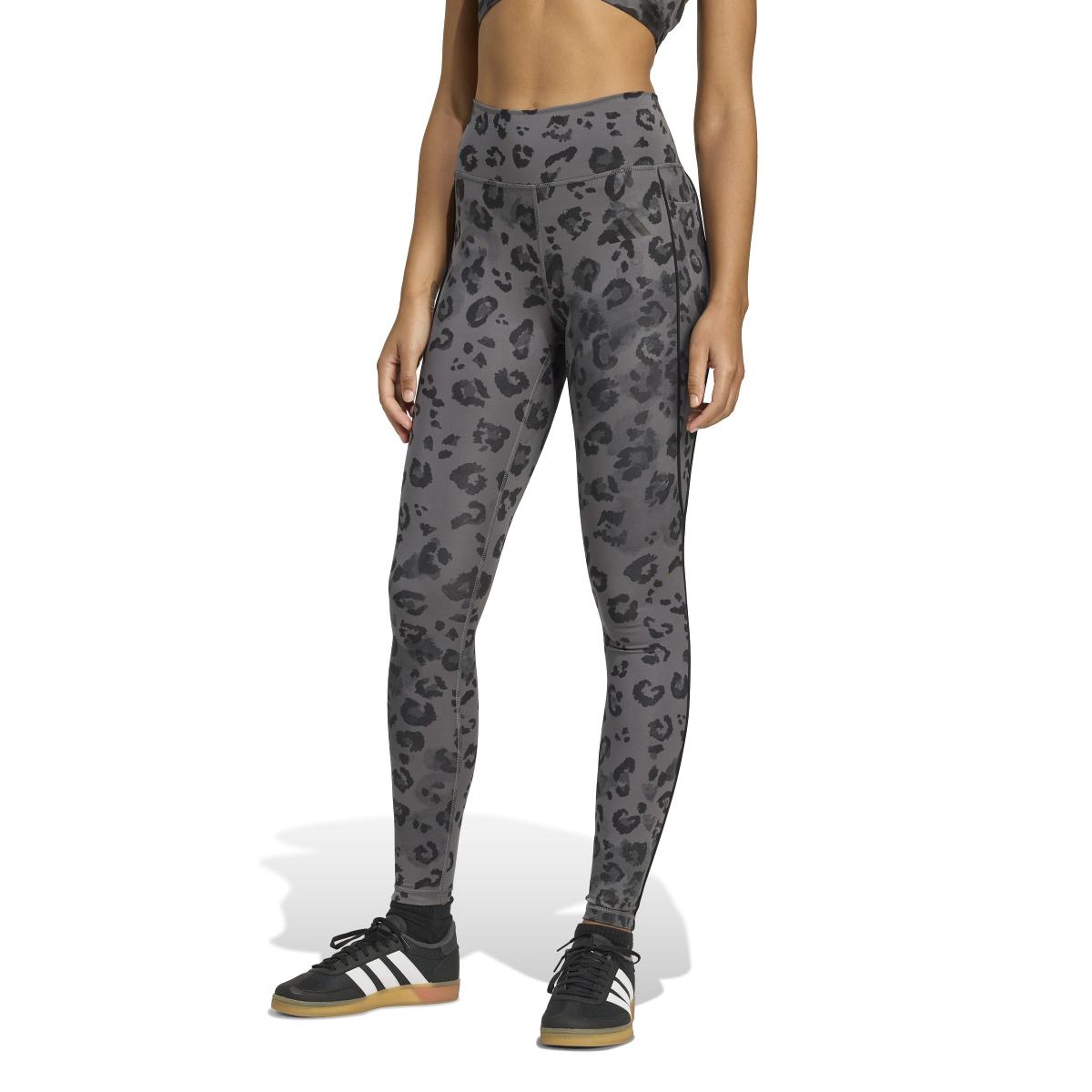 product/2/0/2025_adidas_jn2650_2_apparel_on_model_standard_view_white.jpg