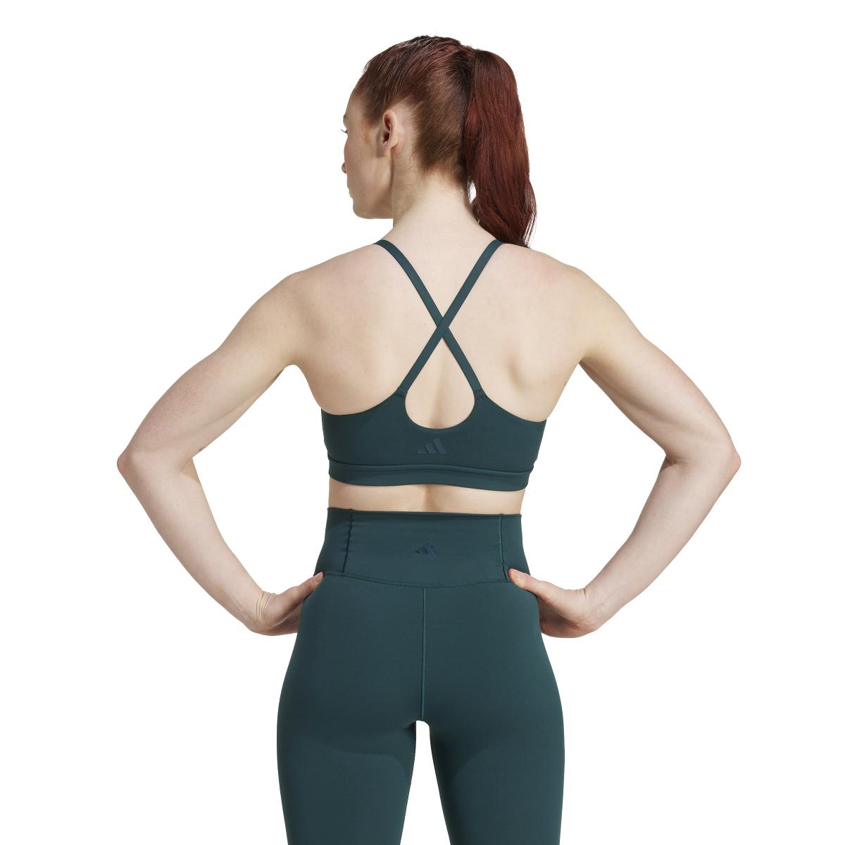product/2/0/2025_adidas_jw5136_4_apparel_on_model_back_view_white.jpg