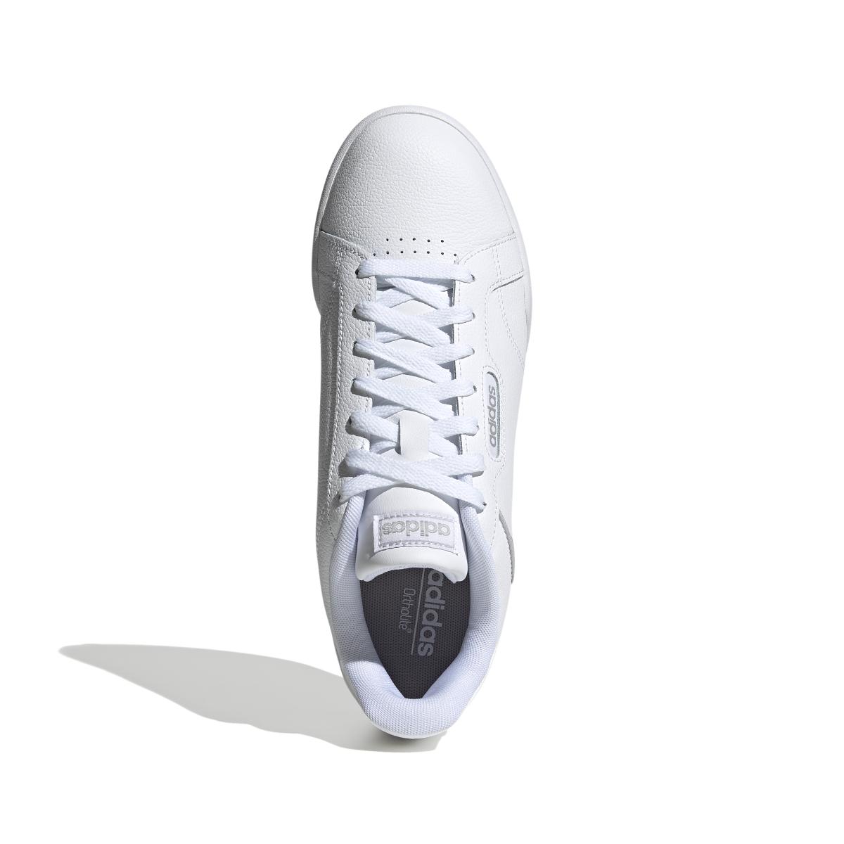 product/a/d/adidas_eg2658_3_footwear_photography_top_portrait_view_white_000.jpg
