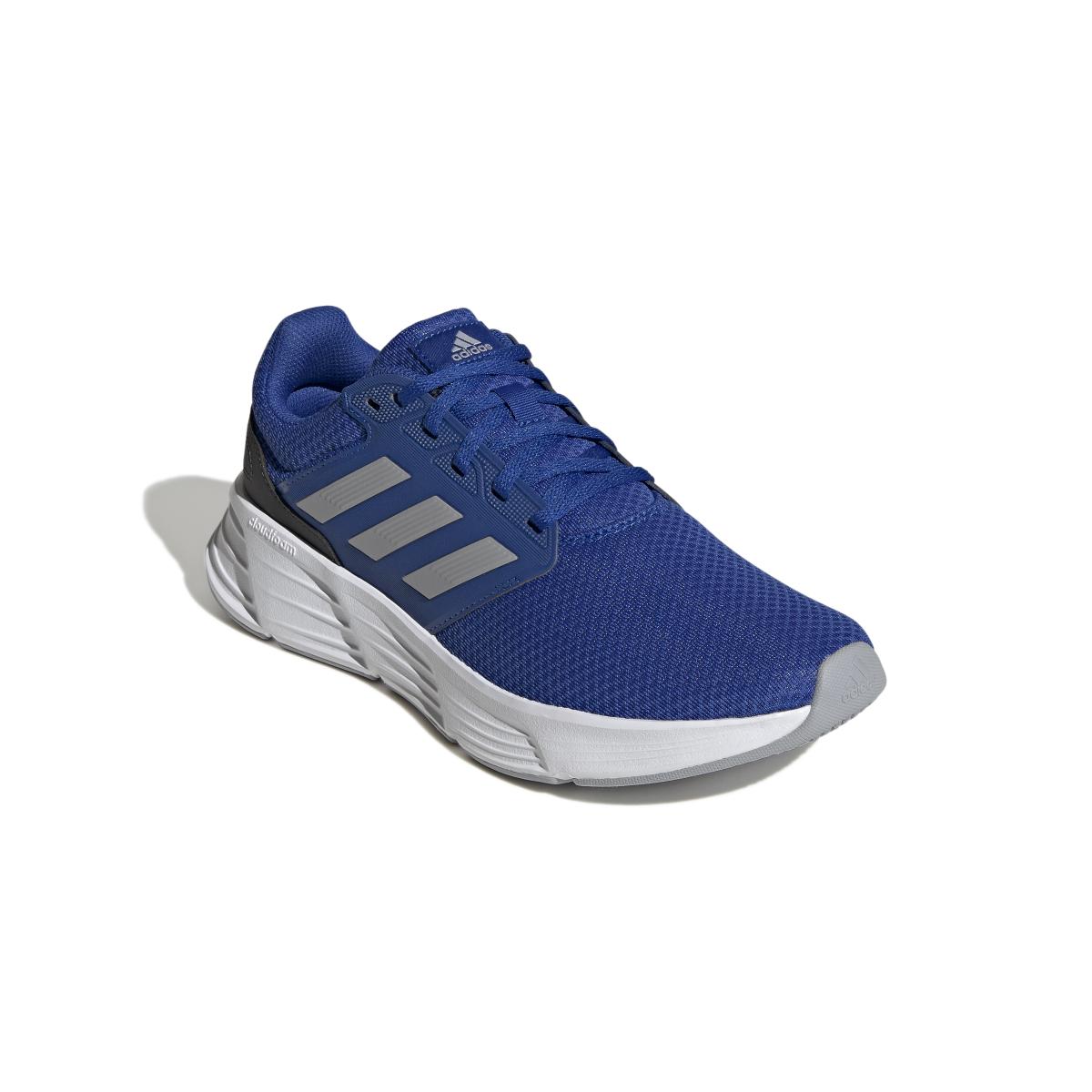 product/a/d/adidas_gw4143_6_footwear_photography_front_lateral_top_view_white_000.jpg