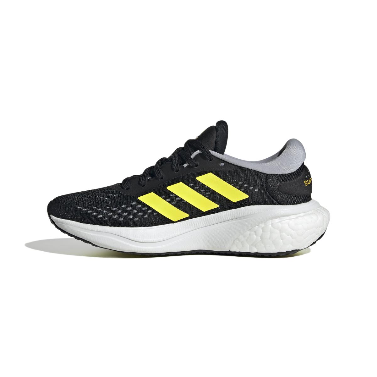 product/a/d/adidas_gx9787_5_footwear_photography_side_medial_center_view_white_000.jpg