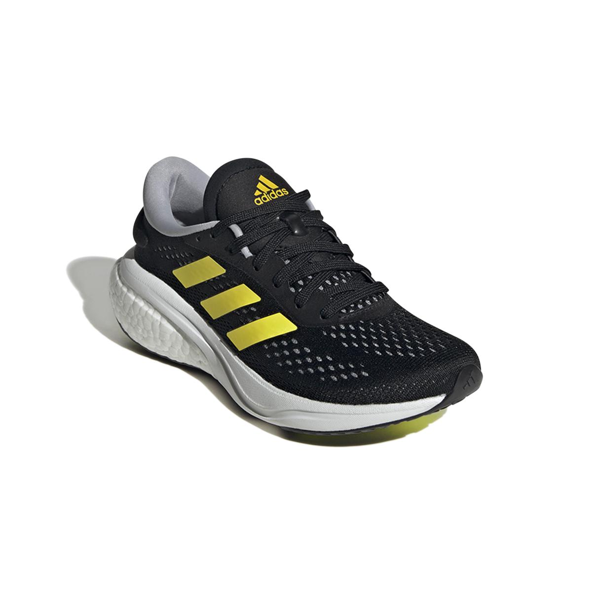 product/a/d/adidas_gx9787_6_footwear_photography_front_lateral_top_view_white_000.jpg