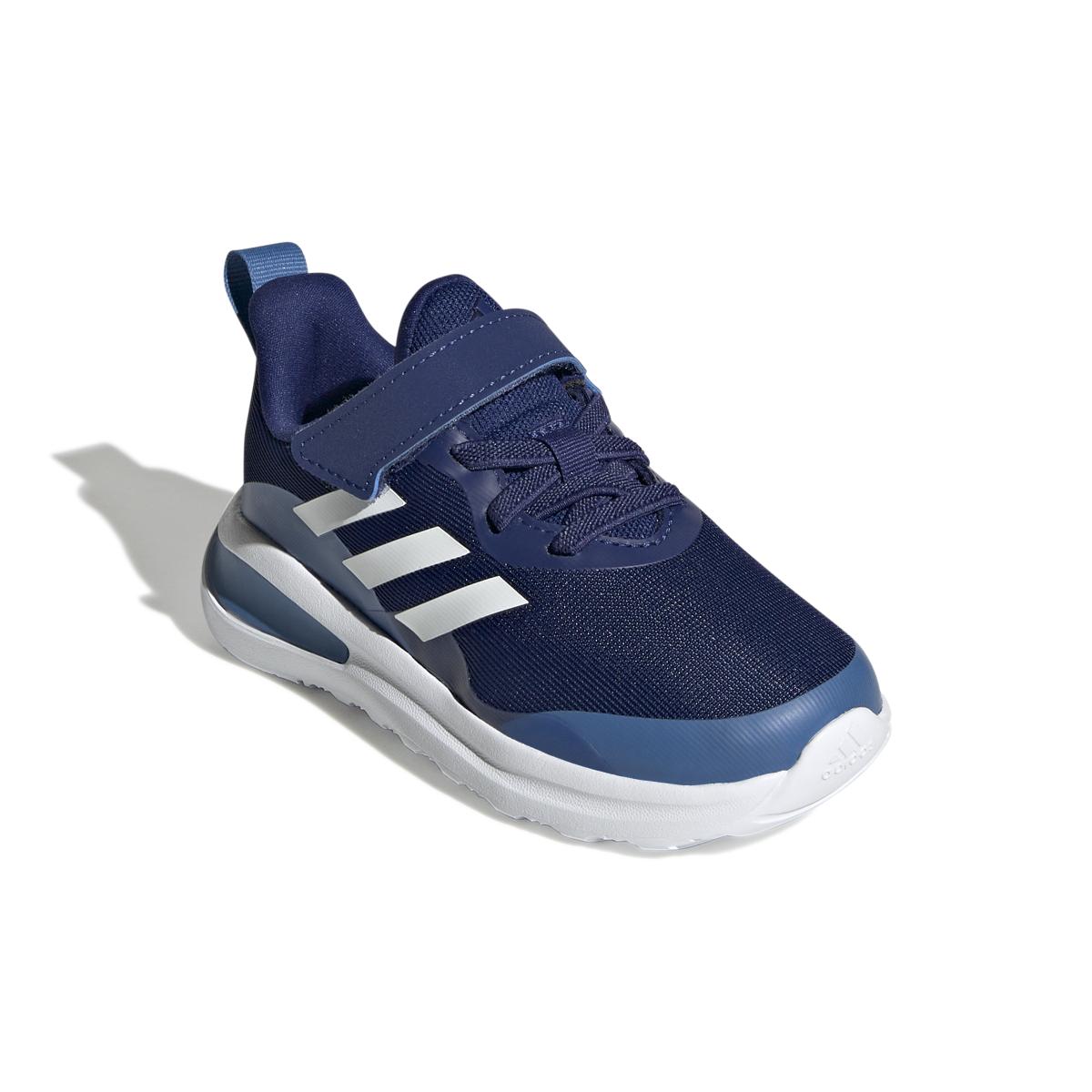 product/a/d/adidas_gy7607_6_footwear_photography_front_lateral_top_view_white_000.jpg