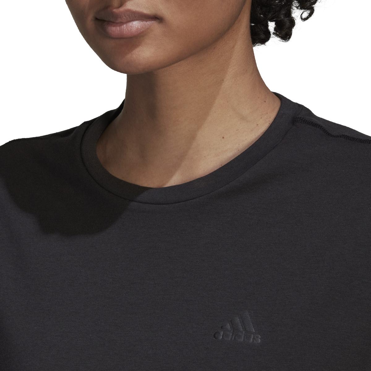 product/a/d/adidas_hc6327_8_apparel_on_model_detail_view_2_white.jpg