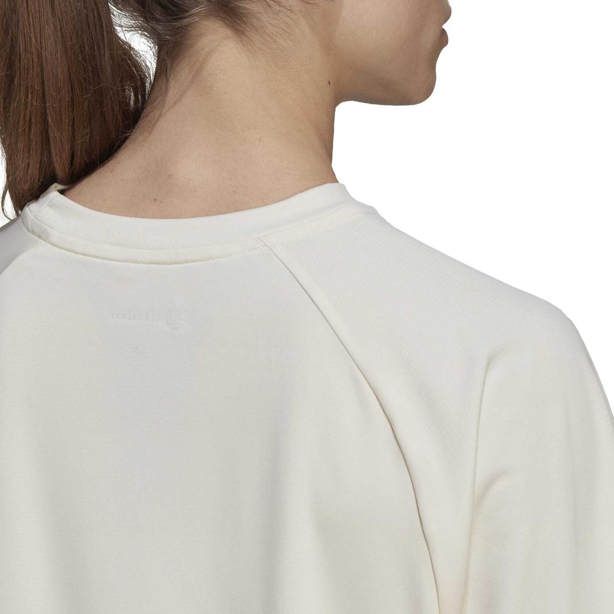 product/a/d/adidas_hd6812_8_apparel_on_model_detail_view_2_white.jpg