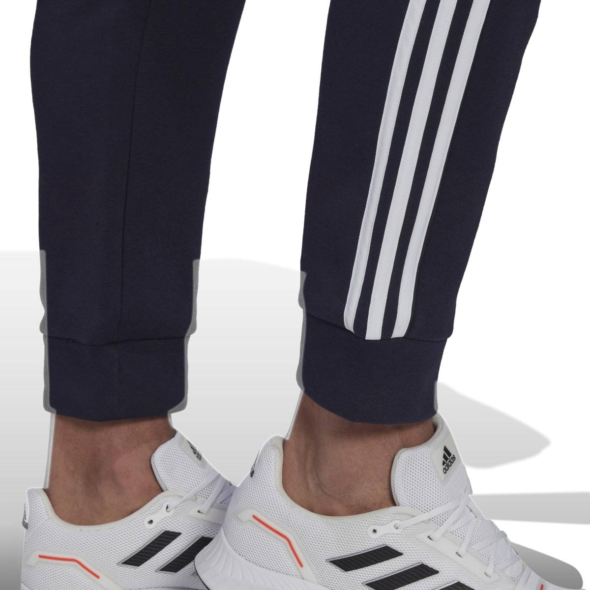 product/a/d/adidas_hk2884_7_apparel_on_model_detail_view_2_white.jpg
