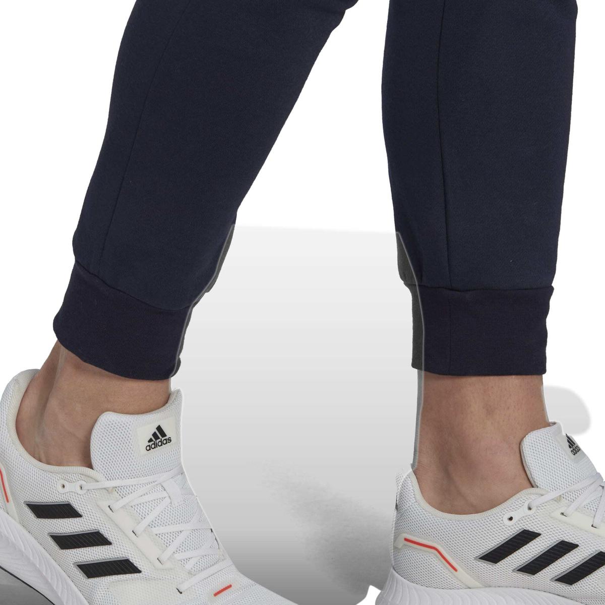 product/a/d/adidas_hl2231_7_apparel_on_model_detail_view_2_white.jpg