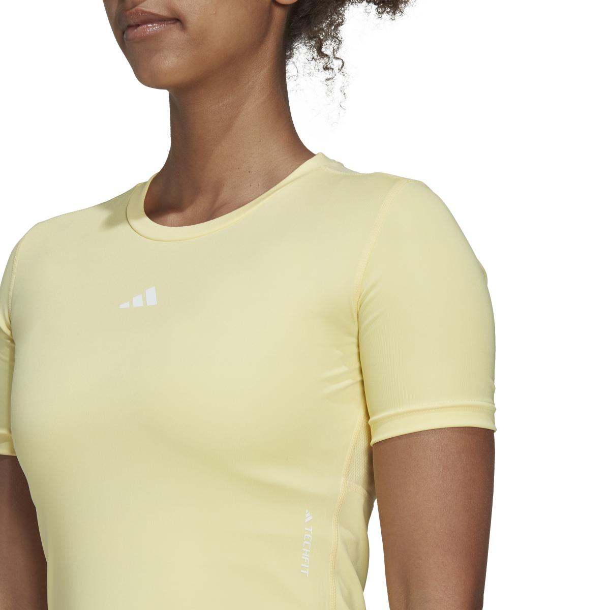 product/a/d/adidas_hn9081_7_apparel_on_model_detail_view_1_white.jpg