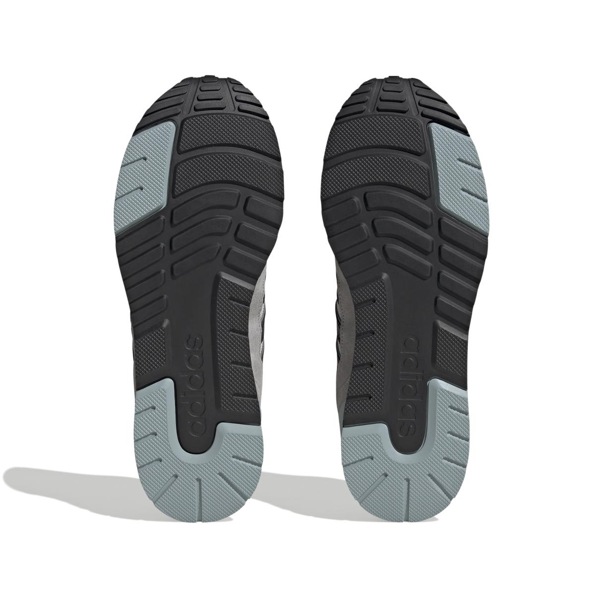 product/a/d/adidas_hp6113_4_footwear_photography_bottom_view_white_000.jpg