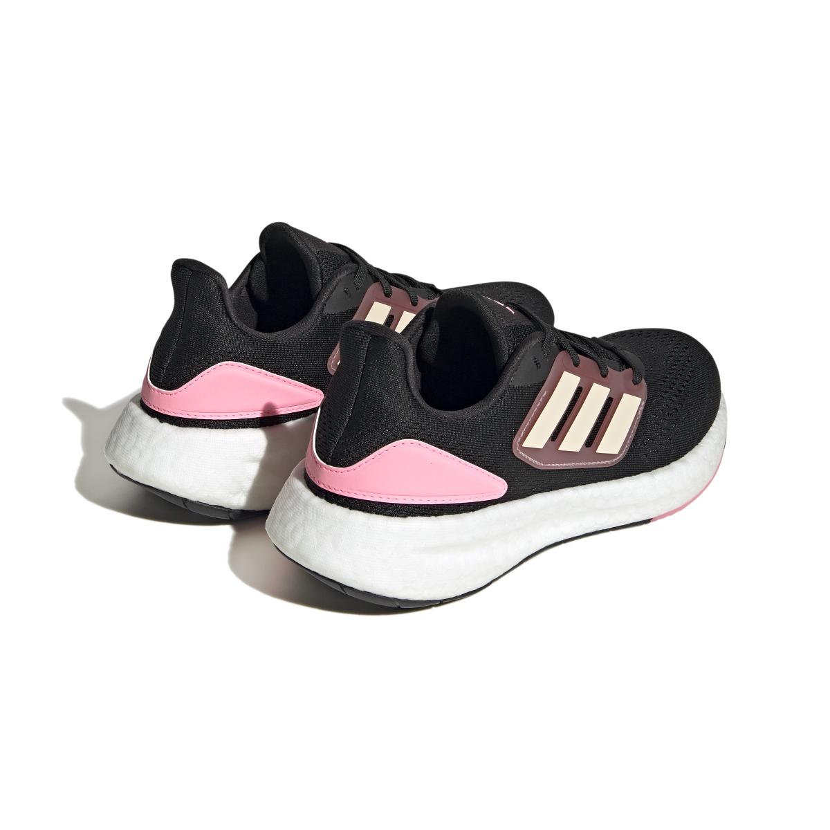 product/a/d/adidas_hq8581_7_footwear_photography_back_lateral_top_view_white_000.jpg