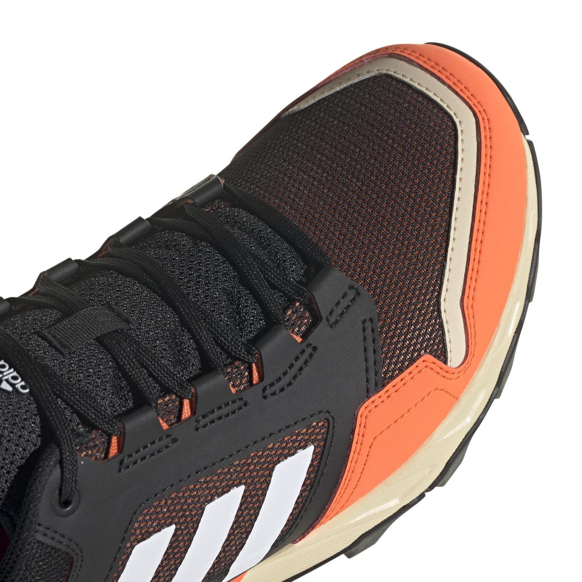 product/a/d/adidas_hr1170_8_footwear_photography_detail_view_1_white_000.jpg