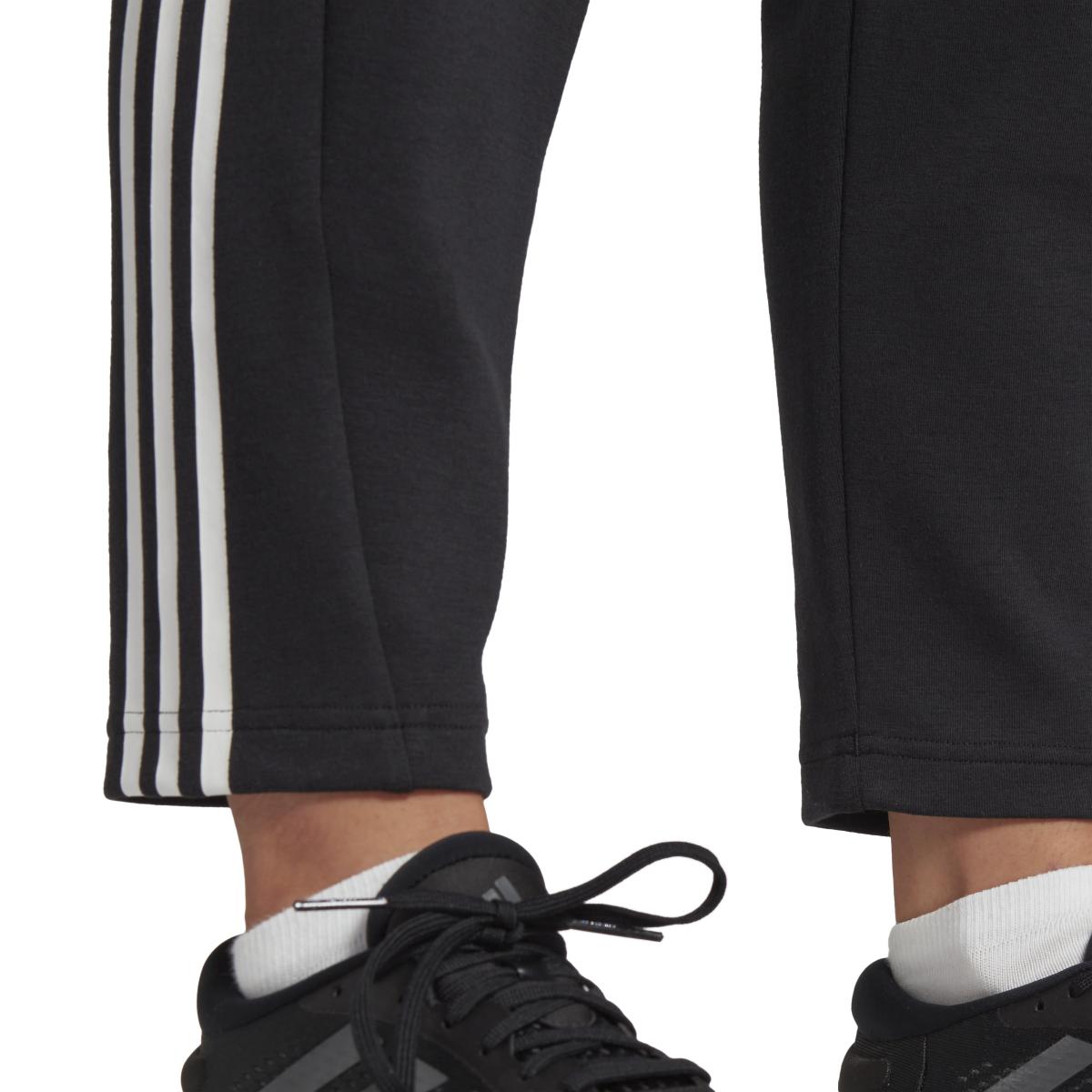 product/a/d/adidas_hr7851_6_apparel_on_model_detail_view_1_white.jpg