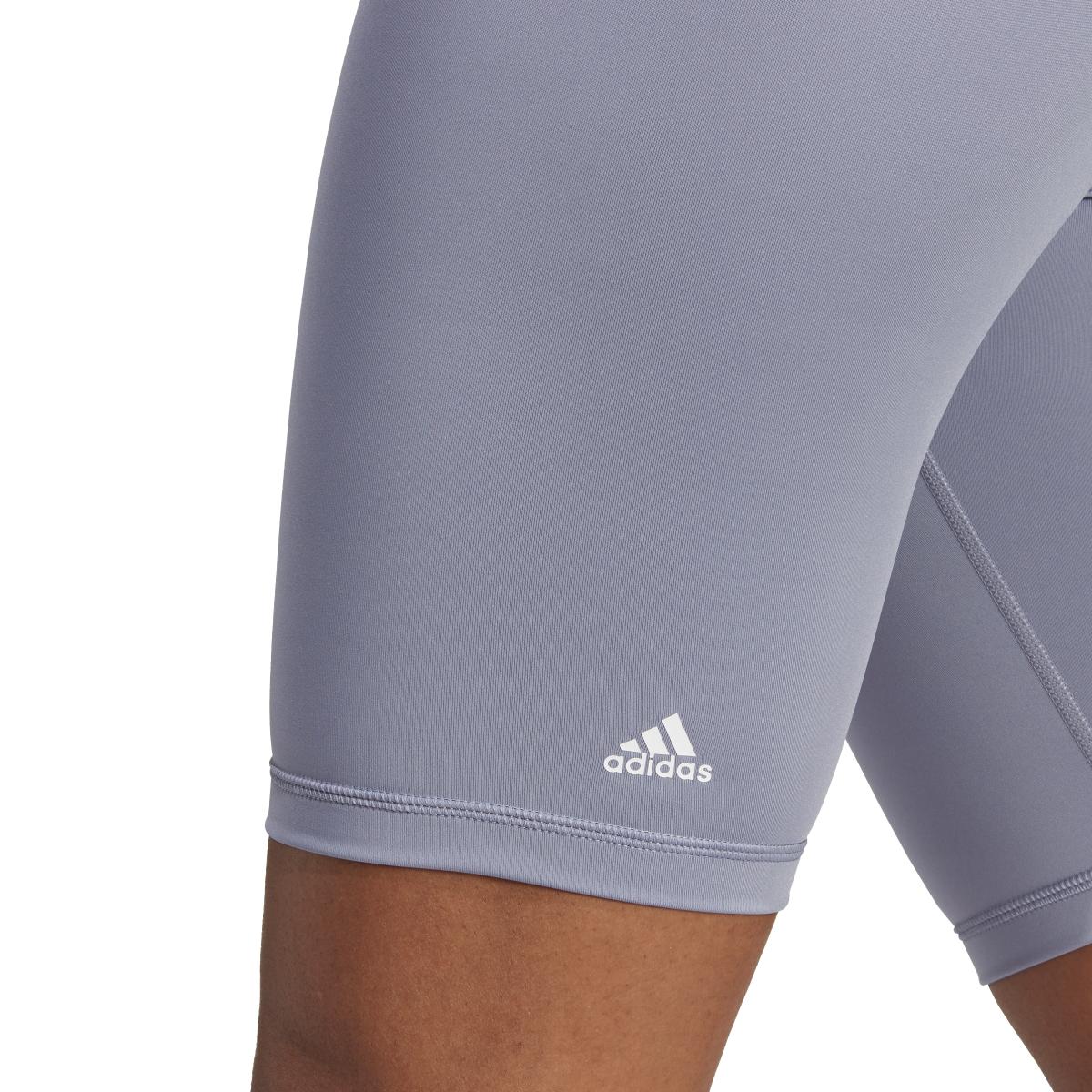 product/a/d/adidas_hr9614_6_apparel_on_model_detail_view_1_white.jpg