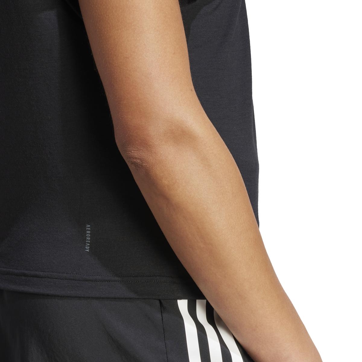product/a/d/adidas_hy9258_10_apparel_on_model_detail_view_3_white.jpg