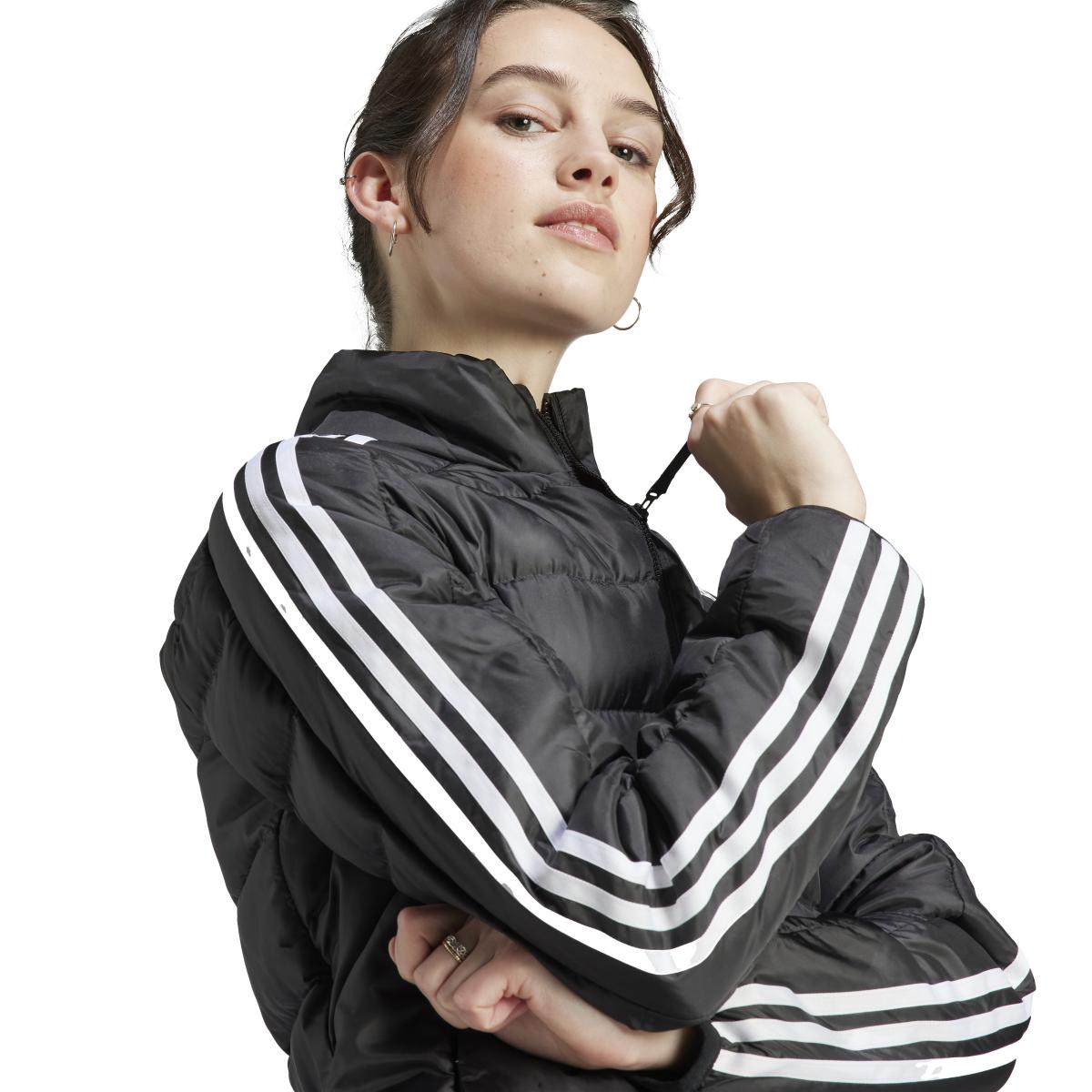 product/a/d/adidas_hz5726_7_apparel_on_model_detail_view_1_white_bv.jpg