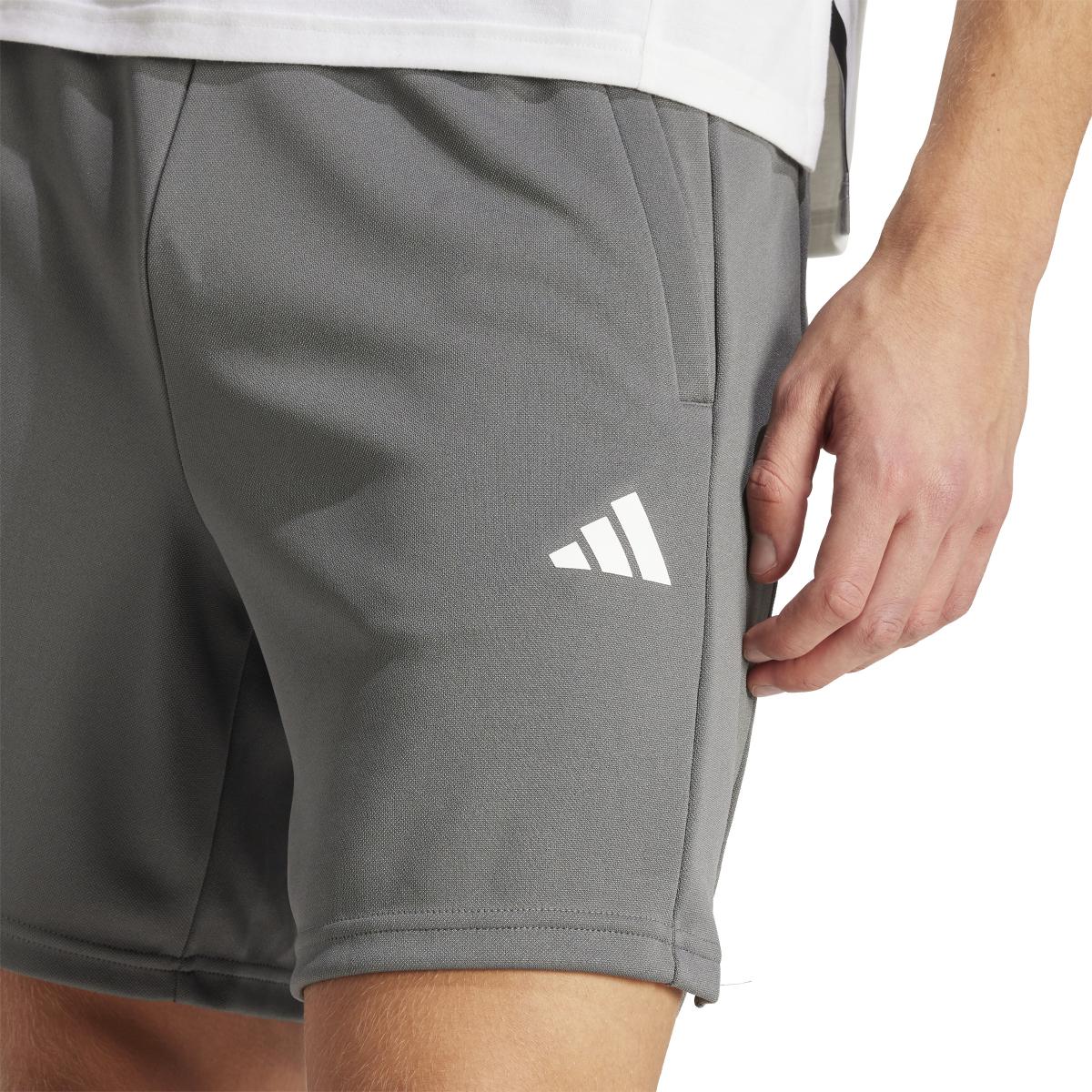product/a/d/adidas_ia3902_6_apparel_on_model_detail_view_1_white.jpg