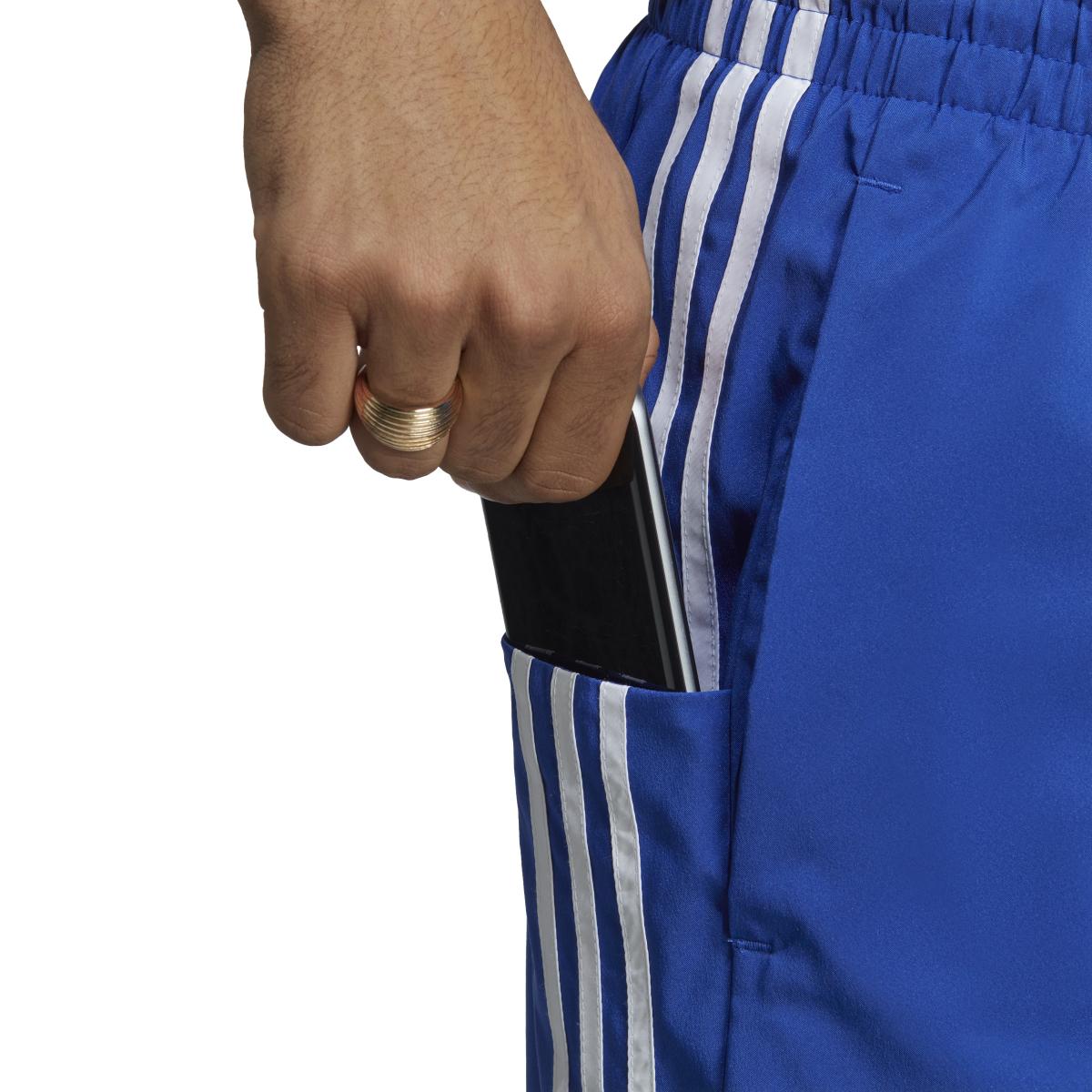 product/a/d/adidas_ic1487_6_apparel_on_model_detail_view_1_white.jpg