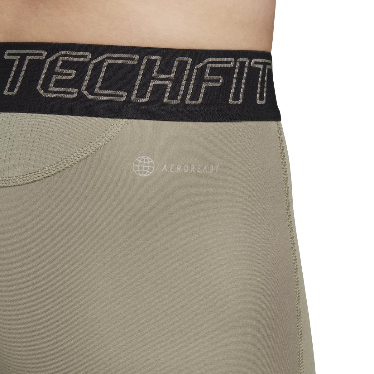 product/a/d/adidas_ic2165_6_apparel_on_model_detail_view_1_white.jpg