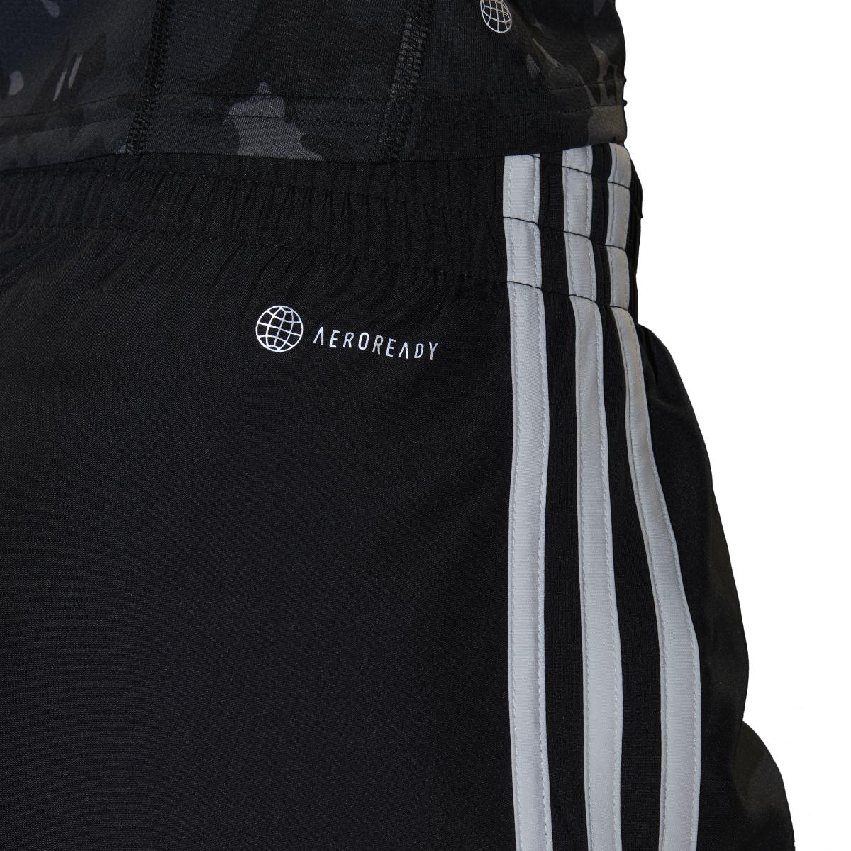 product/a/d/adidas_ic5184_8_apparel_on_model_detail_view_3_white.jpg
