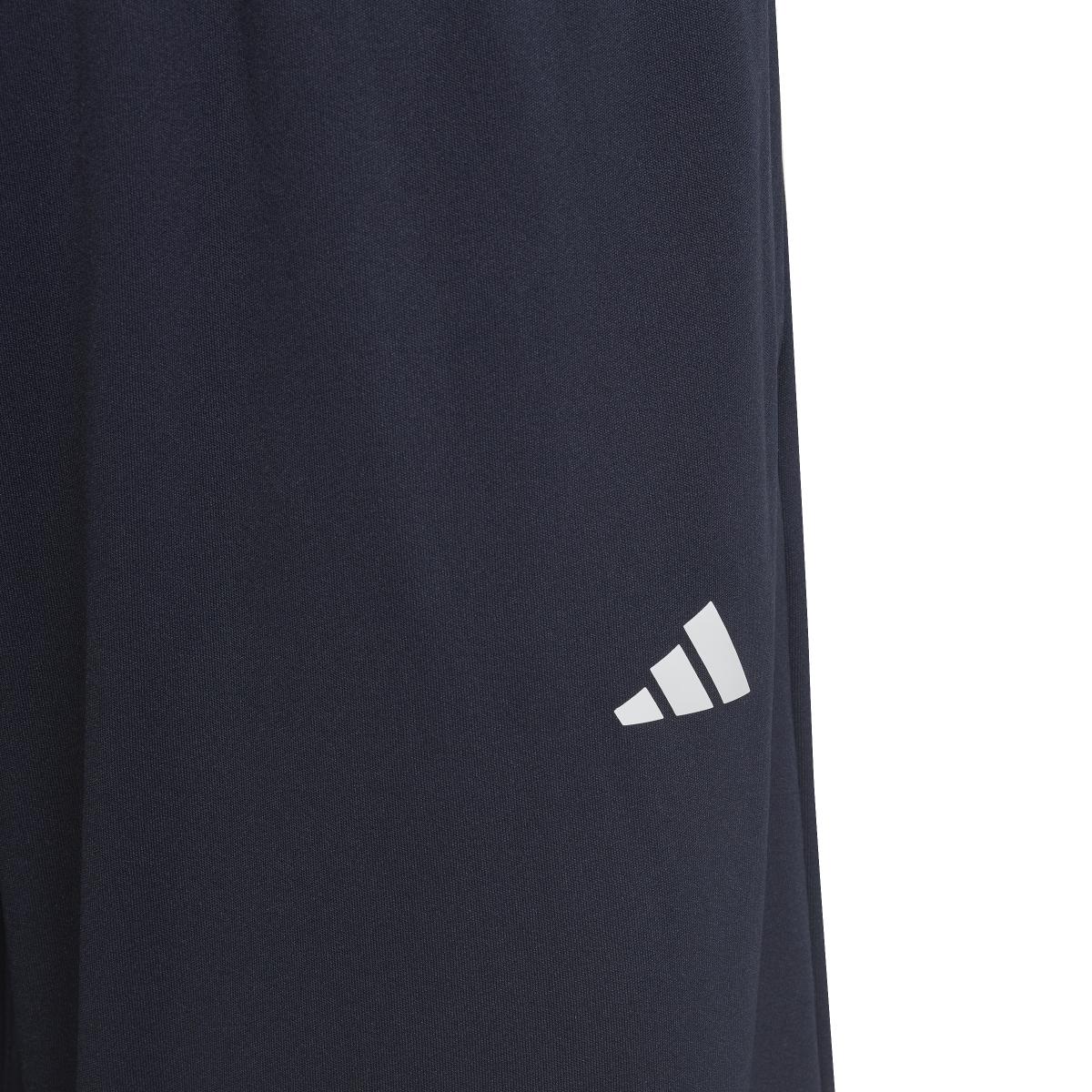 product/a/d/adidas_ic5669_7_apparel_photography_detail_view_2_white.jpg