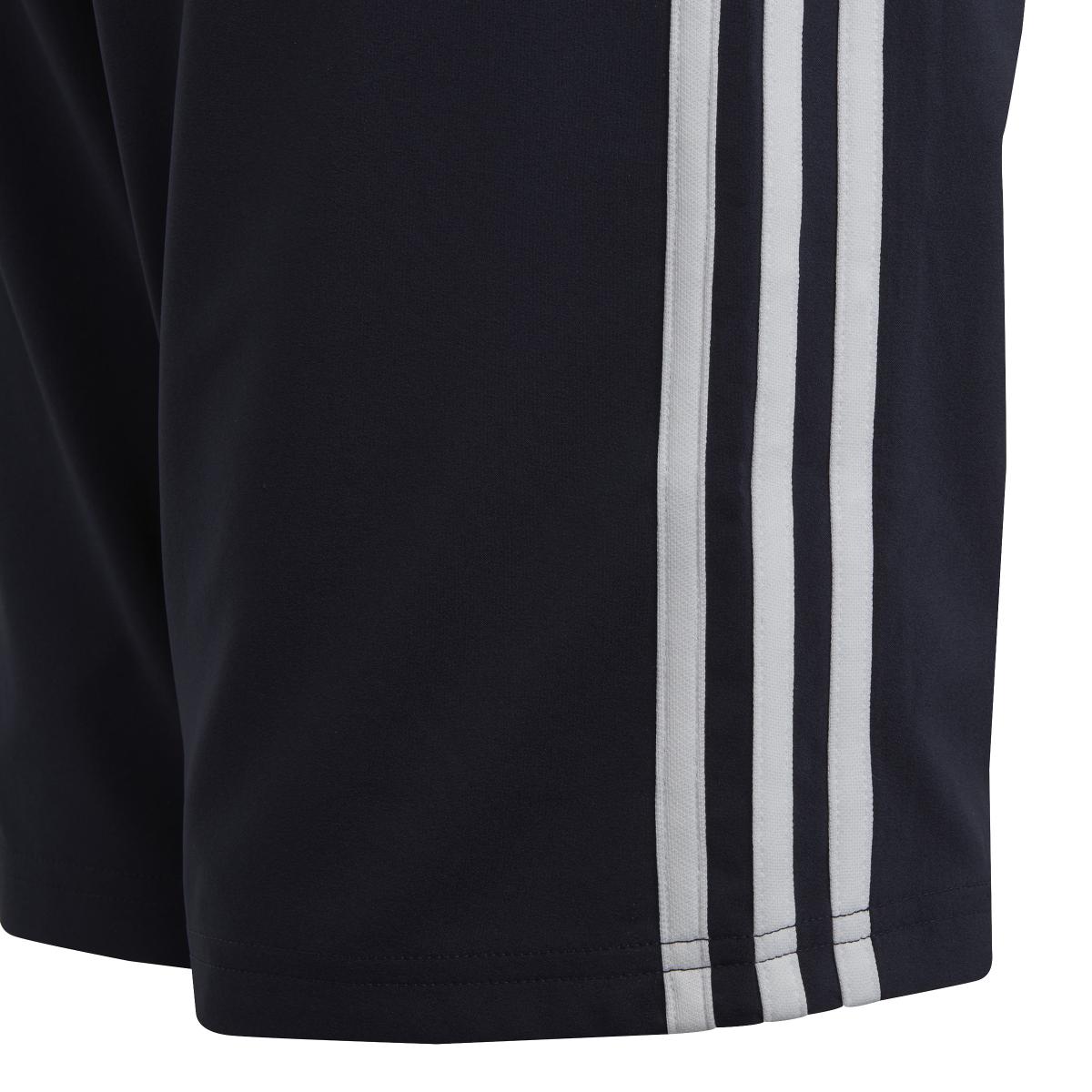 product/a/d/adidas_ic6822_6_apparel_photography_detail_view_3_white.jpg