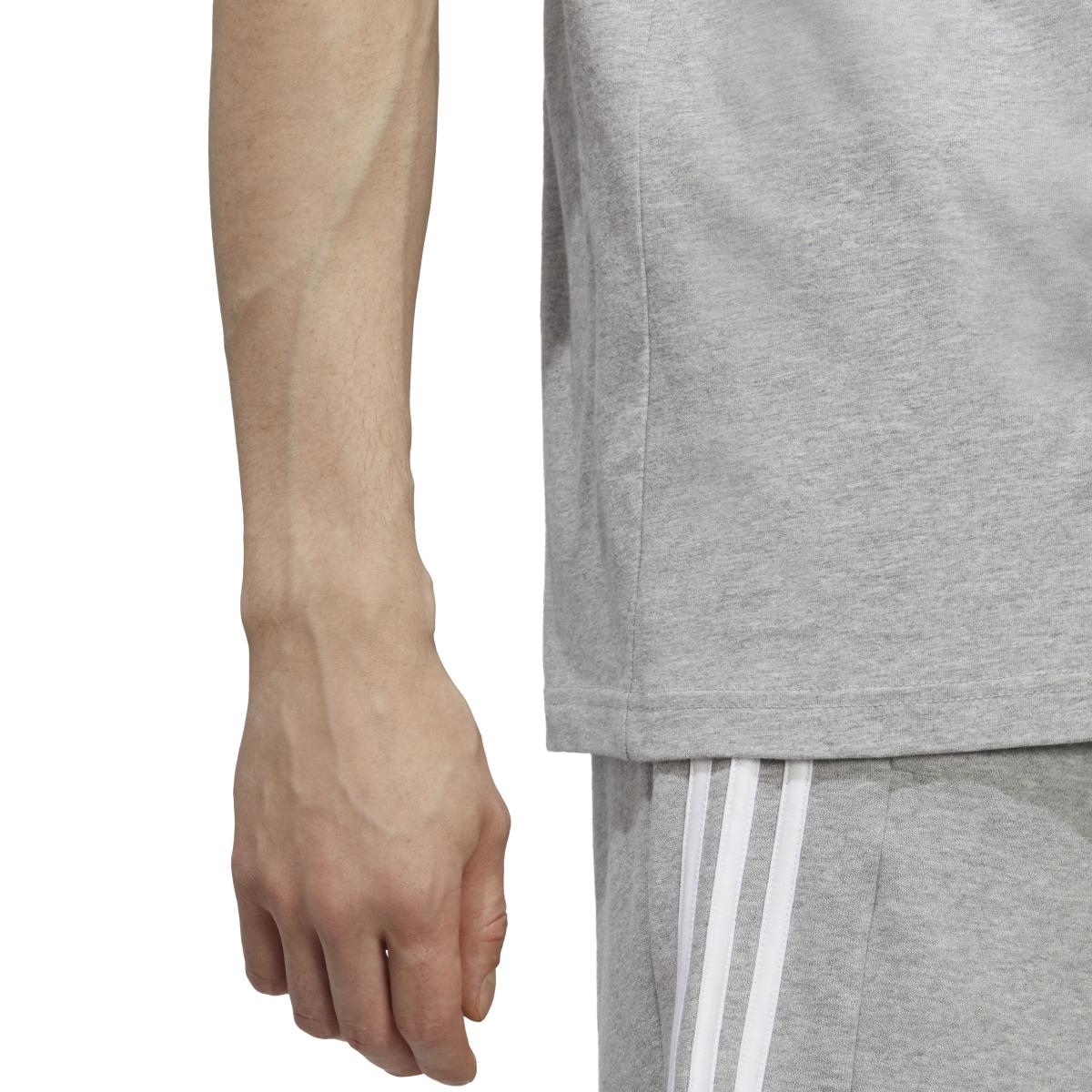 product/a/d/adidas_ic9288_8_apparel_on_model_detail_view_2_white.jpg