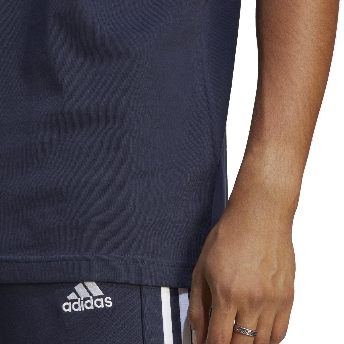 product/a/d/adidas_ic9335_8_apparel_on_model_detail_view_2_white.jpg