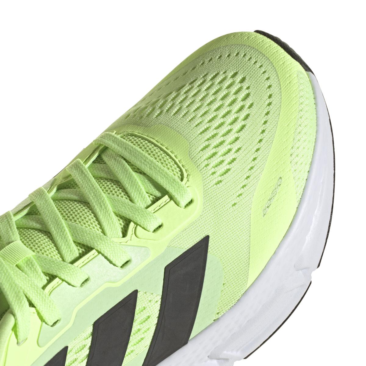 product/a/d/adidas_ie2954_9_footwear_photography_detail_view_2_white.jpg