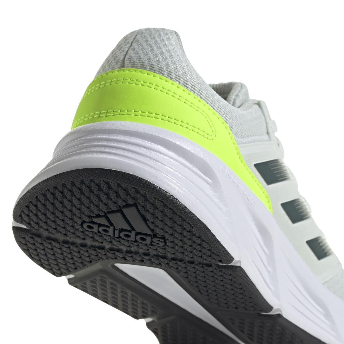 product/a/d/adidas_ie8135_8_footwear_photography_detail_view_1_white.jpg
