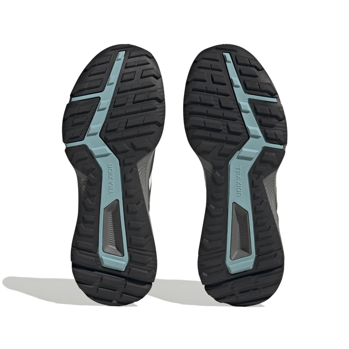 product/a/d/adidas_if5030_4_footwear_photography_bottom_view_white.jpg