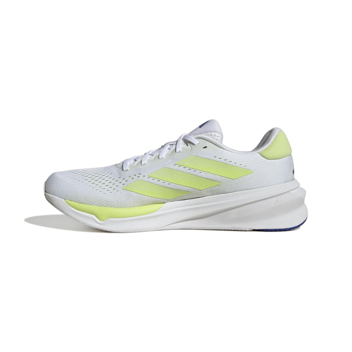 product/a/d/adidas_ih8645_5_footwear_photography_side_medial_center_view_white-nw091625.jpg