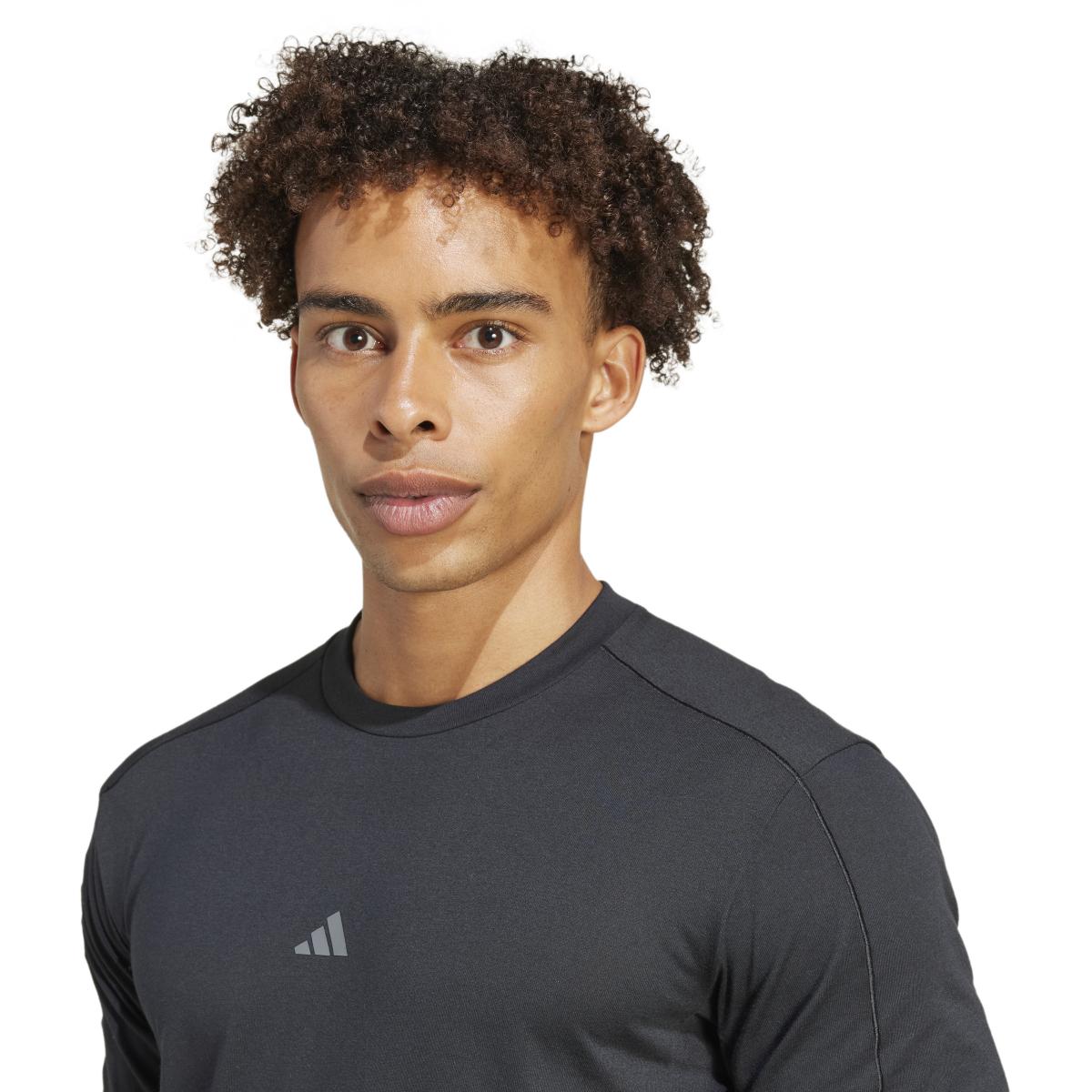 product/a/d/adidas_in5604_7_apparel_on_model_detail_view_1_white.jpg