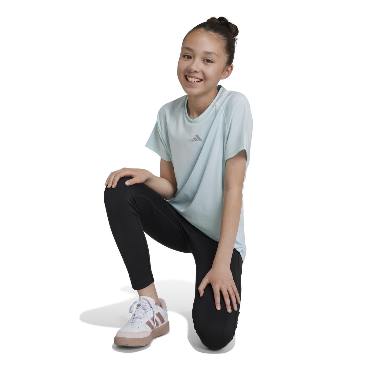 product/a/d/adidas_iv9528_8_apparel_on_model_detail_view_2_white.jpg