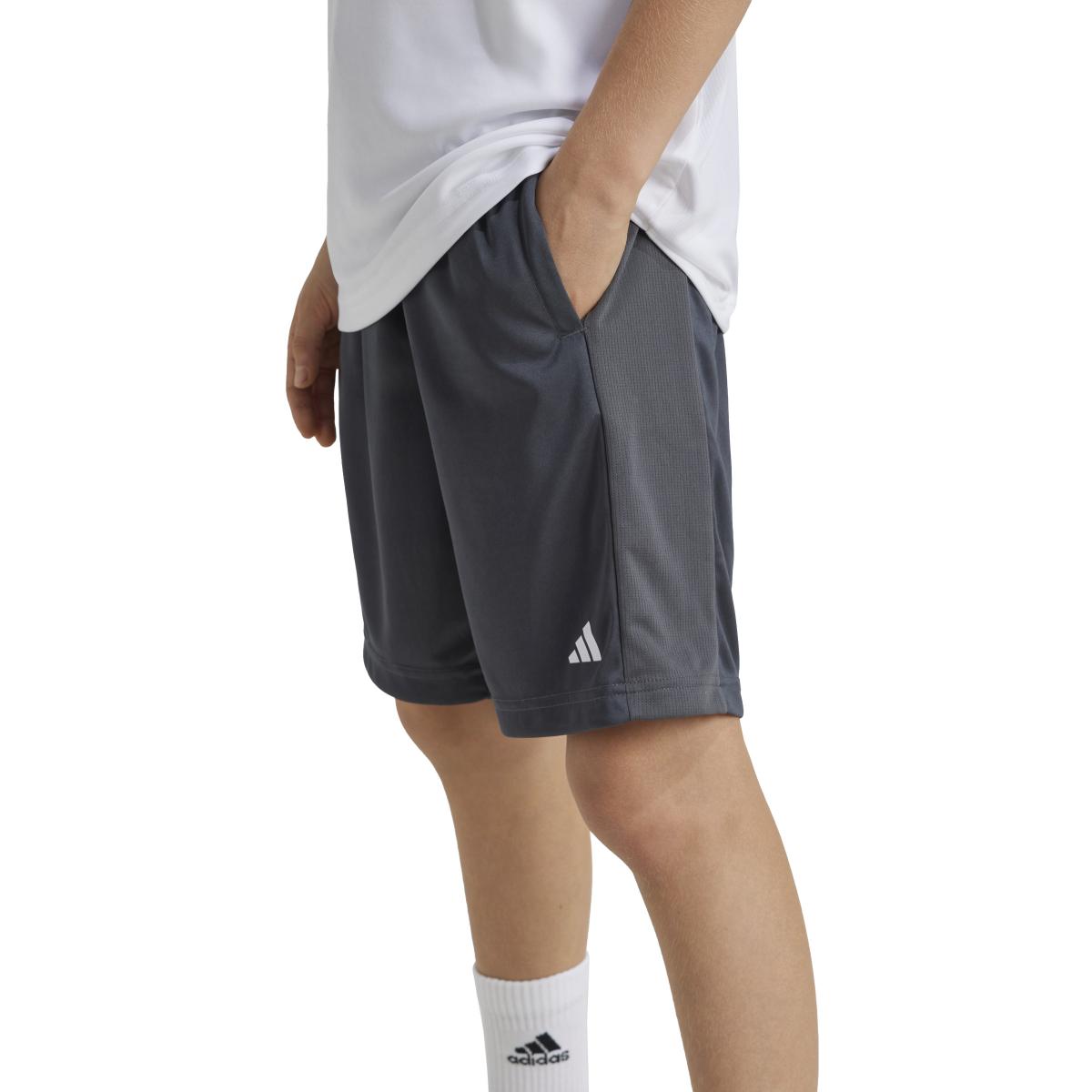 product/a/d/adidas_iw0848_7_apparel_on_model_detail_view_2_white-nw112824.jpg
