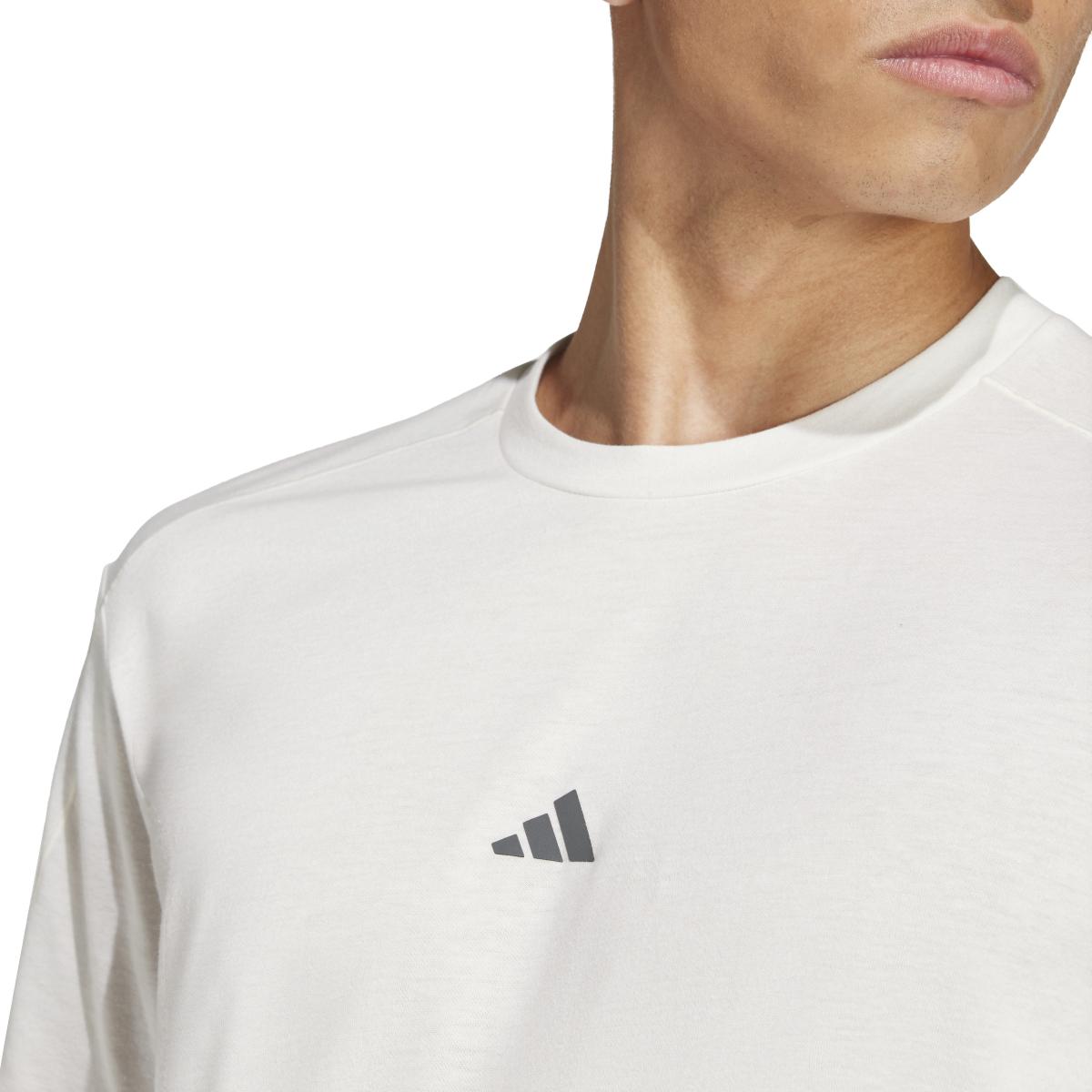 product/a/d/adidas_ix9054_7_apparel_on_model_detail_view_1_white.jpg