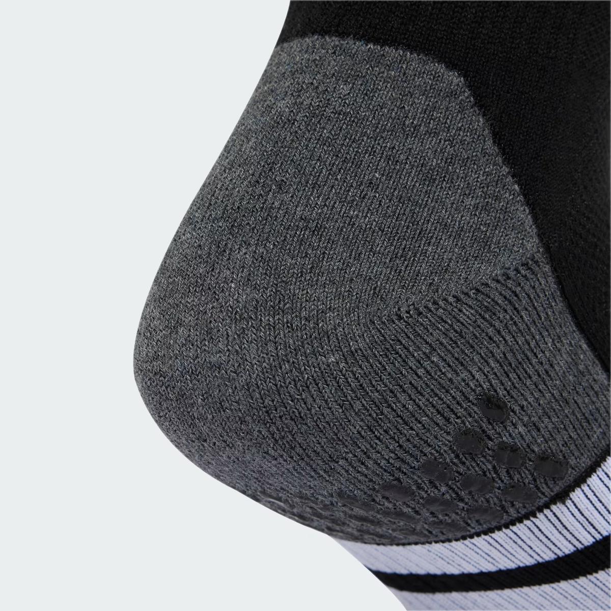 product/a/d/adidas_jc6448_black-dgreyh-white_4.jpg