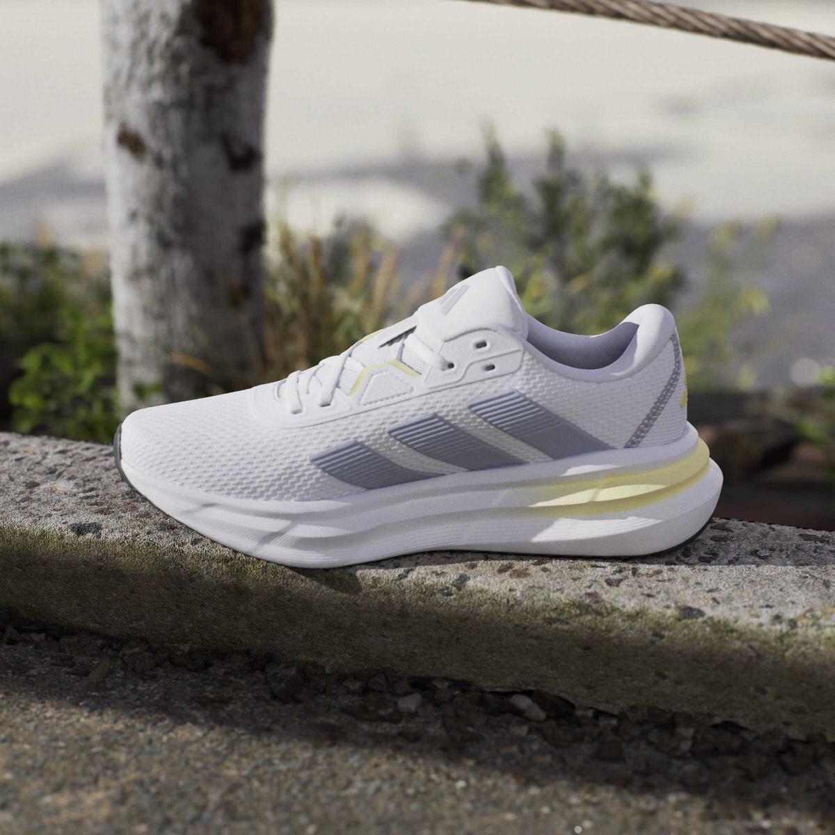 product/a/d/adidas_jq2605_17_footwear_photography_heromrktng_view_7-nw091625.jpg
