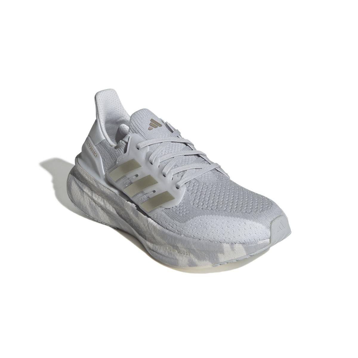 product/a/d/adidas_jq2917_6_footwear_photography_front_lateral_top_view_white-nw091625.jpg