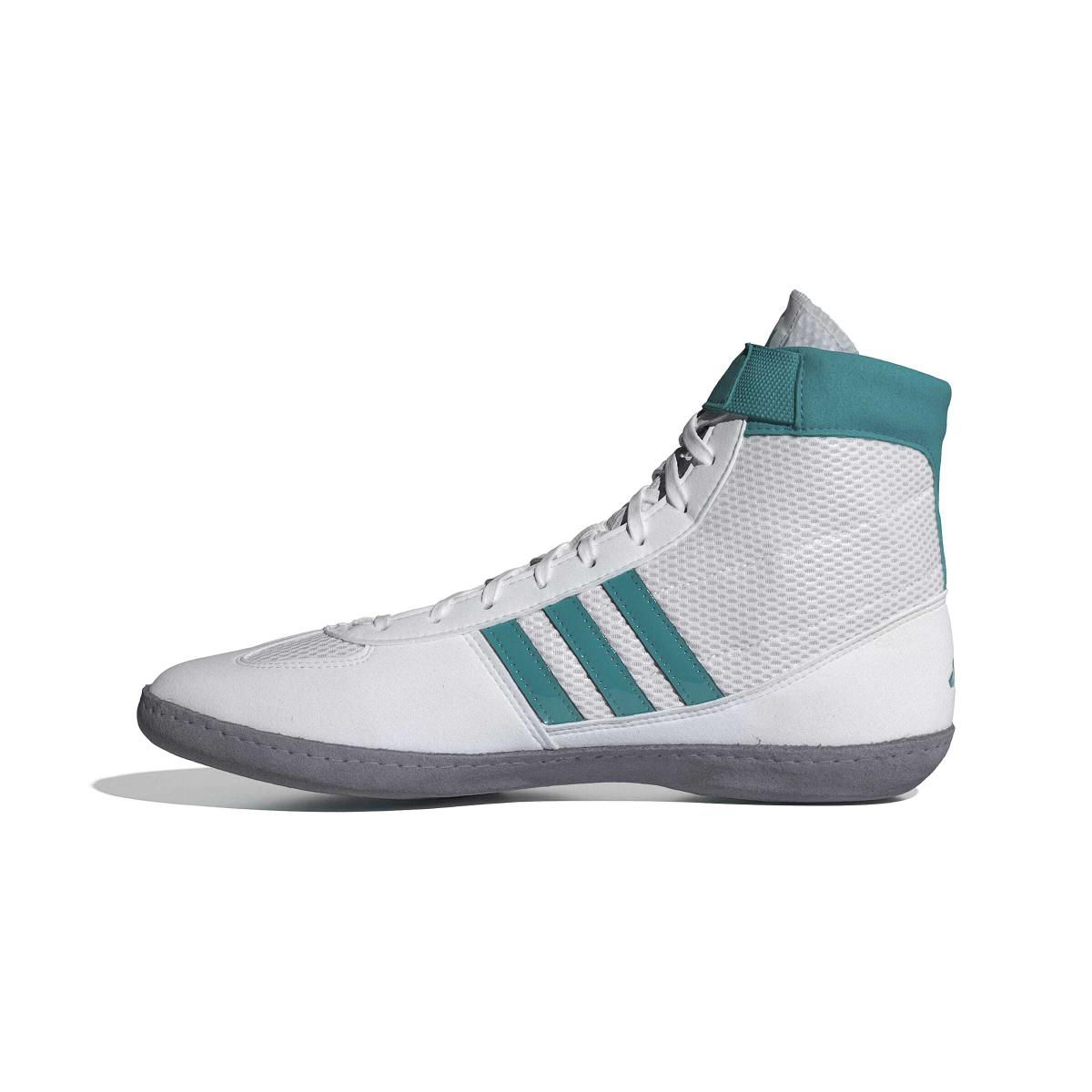 product/a/d/adidas_jq4985_5_footwear_photography_side_medial_center_view_white-nw091625.jpg