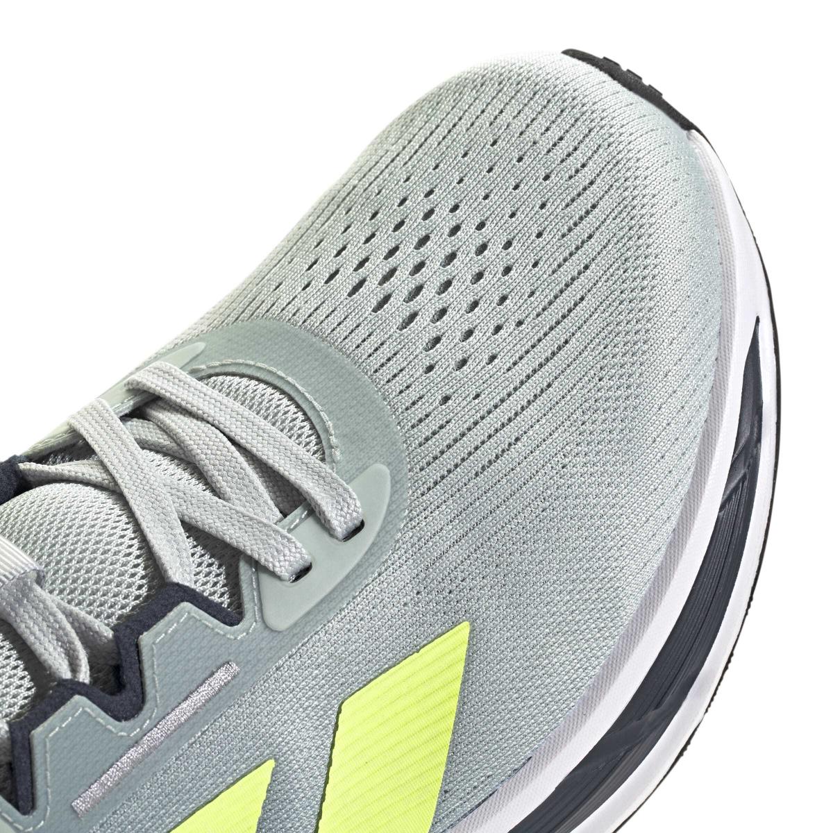 product/a/d/adidas_jq5085_8_footwear_photography_detail_view_1_white-nw091625.jpg