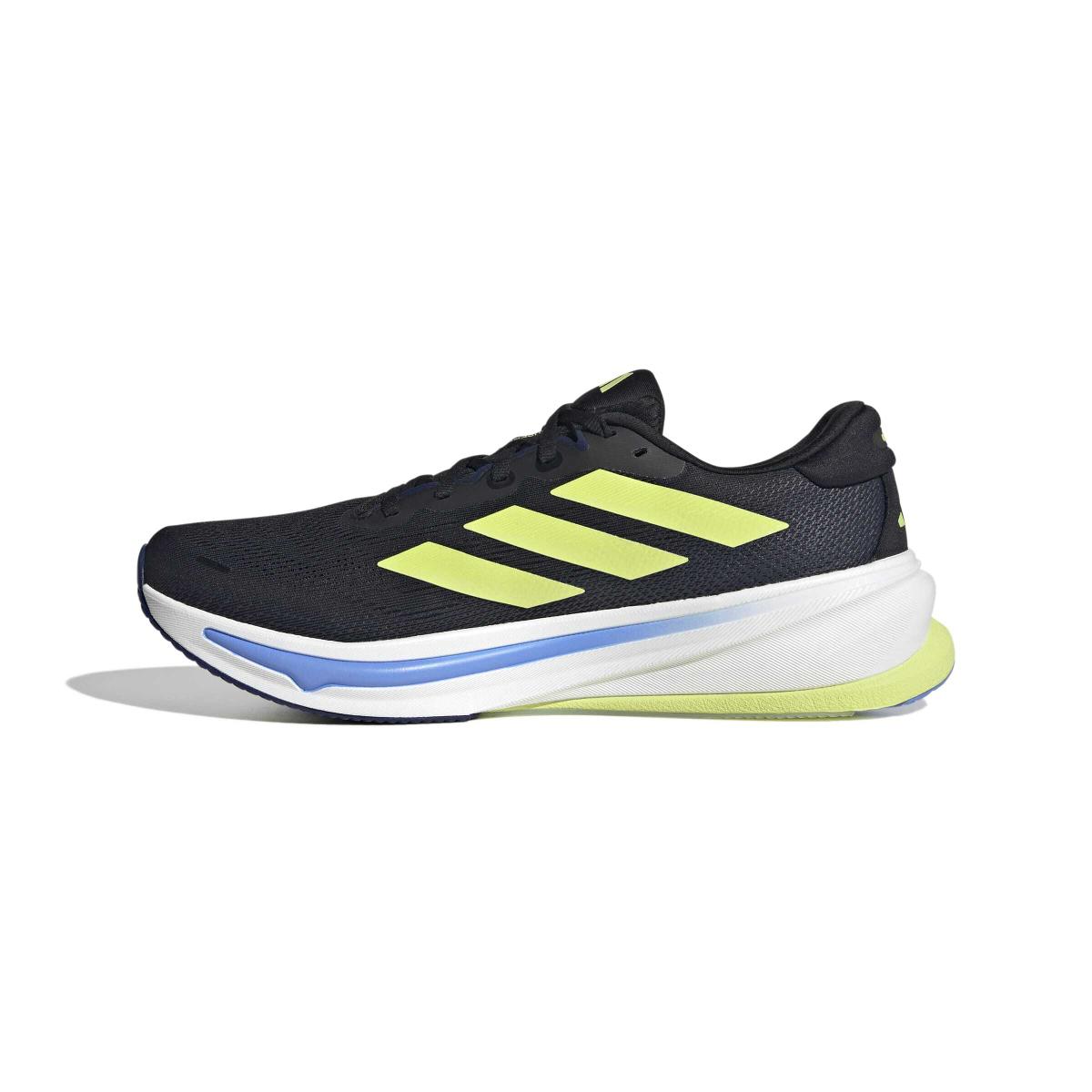 product/a/d/adidas_jq7702_5_footwear_photography_side_medial_center_view_white-nw091625.jpg