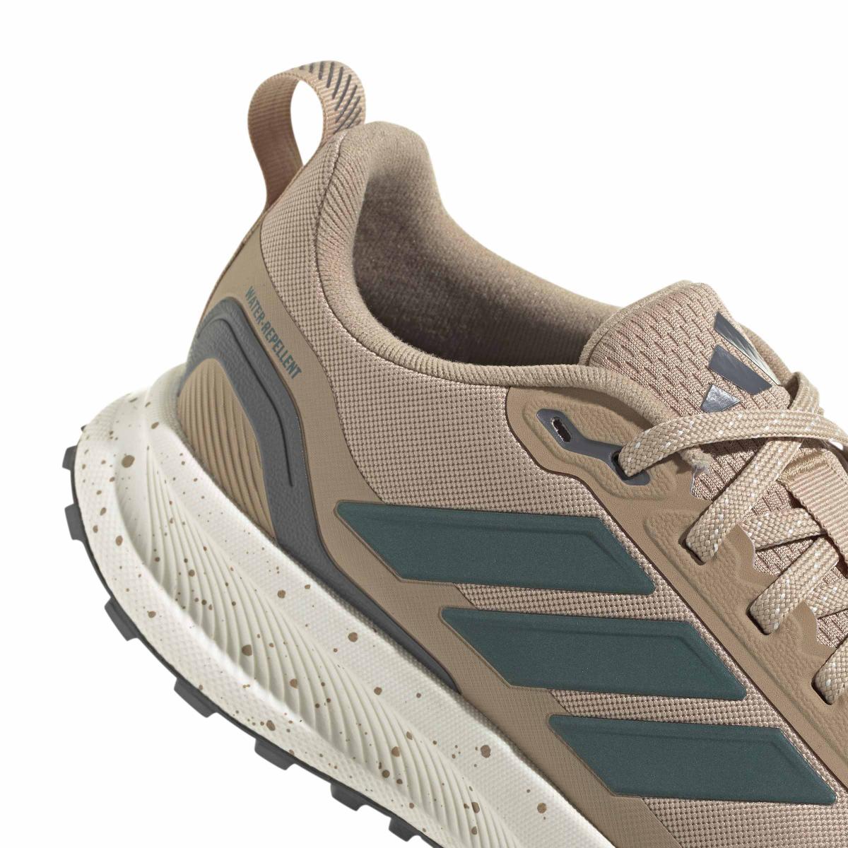 product/a/d/adidas_jr5385_9_footwear_photography_detail_view_2_white-nw091725.jpg
