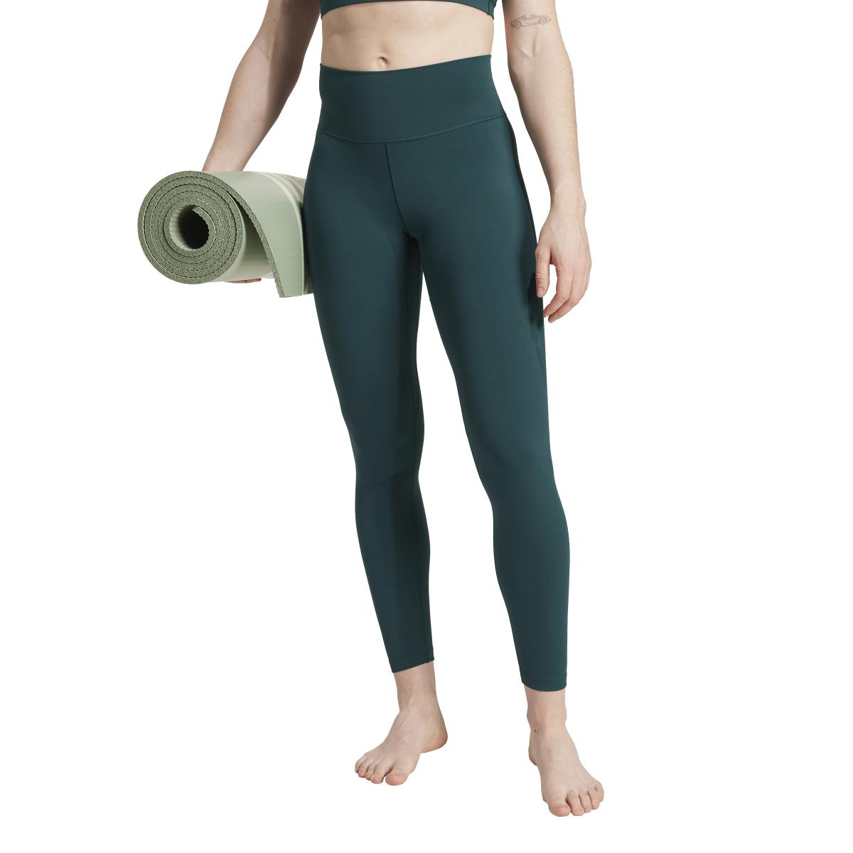 product/a/d/adidas_jw7581_aurivy-aurivy_2.jpg