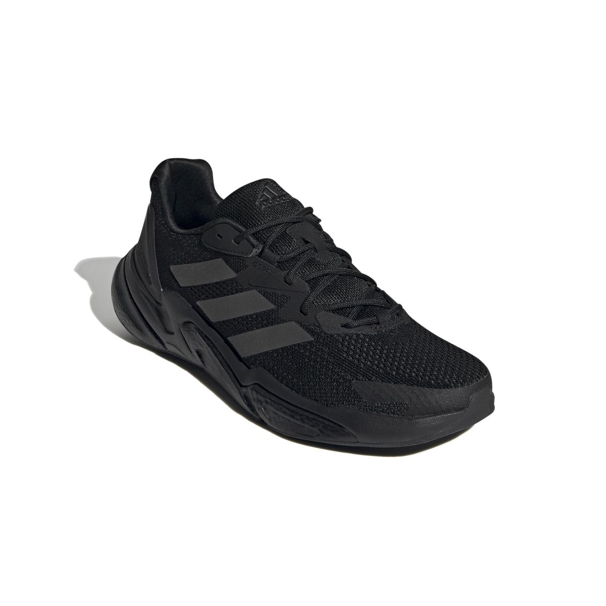 product/a/d/adidas_s23679_6_footwear_photography_front_lateral_top_view_white_000.jpg