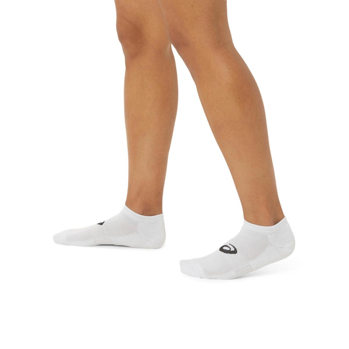 product/a/s/asics_3033b556_961_gf_z5_glb.jpg
